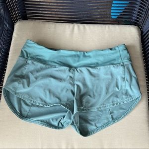 Lululemon size 6 teal grey 2.5” shorts
